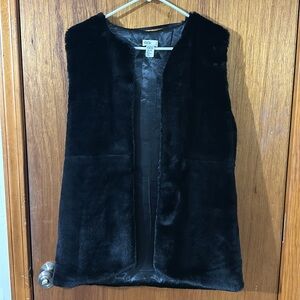 NEW Nordstrom Rack Women Faux Fur Vest Black One Size oversized soft cozy jacket